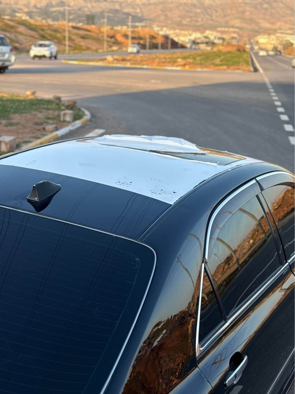 بە ناوی خوا تۆیۆتا کراون شاهینە
بۆ فرۆشتن مۆدیل ٢٠٠٧ گێر گەورەی مەکینە بچوک ئاڵتونی بازار ٣ دوگمەی ١٨٠ کامل سپۆرت پێشو دۆسەو دوای تۆمسە سەیارەکەسلاید فۆرمیکا سور شاشە کامیرە ٥ بەسمە بەسمە رەساسی سەیارەکە لۆک لۆکە هەموو گیانی ئیش دەکا بەستراوە ساردی گەرمی برێک بەستراوە جامی هەڵگیراوە.  ٤ دەبڵی سپۆرت بە دڵی خۆت بەرزوو نزمی دەکەی سەیارەکە وەسفی ناوێ ناوی و دەرێ یەک لە یەک جوانترە تەوەو رەقە و گیر مەکینە بە شەرتی ١٠ فیتەر  چاڵو شوختی نیە زۆر جوانە ٤ ویلی ١٩ ی سپۆرت و ٤ تایەی تازەی لە ژیرە سەیارەکە کامل سپۆرتە کامل هەموو شتم نوسیوە تکایە جوان بیخوێنەوە رەحمەتت لێ بێ سەرم مەئێشینە ژمارەی خاوەنی دامناوە جوابی نامە نادەمەوە *********** كويسينجاك, أربيل
