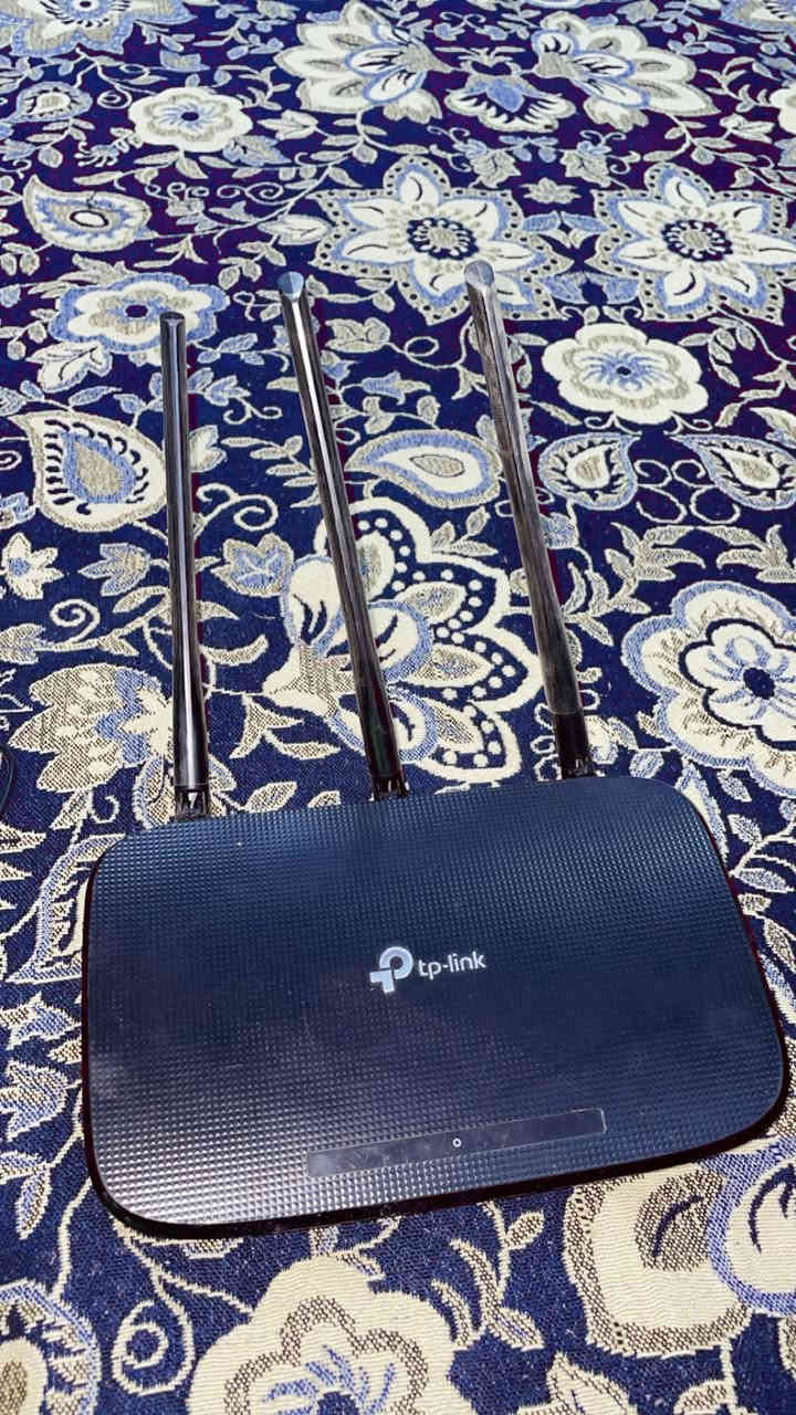 للبيع راوتر جديد
المكان نجف رقم الهاتف ***********
