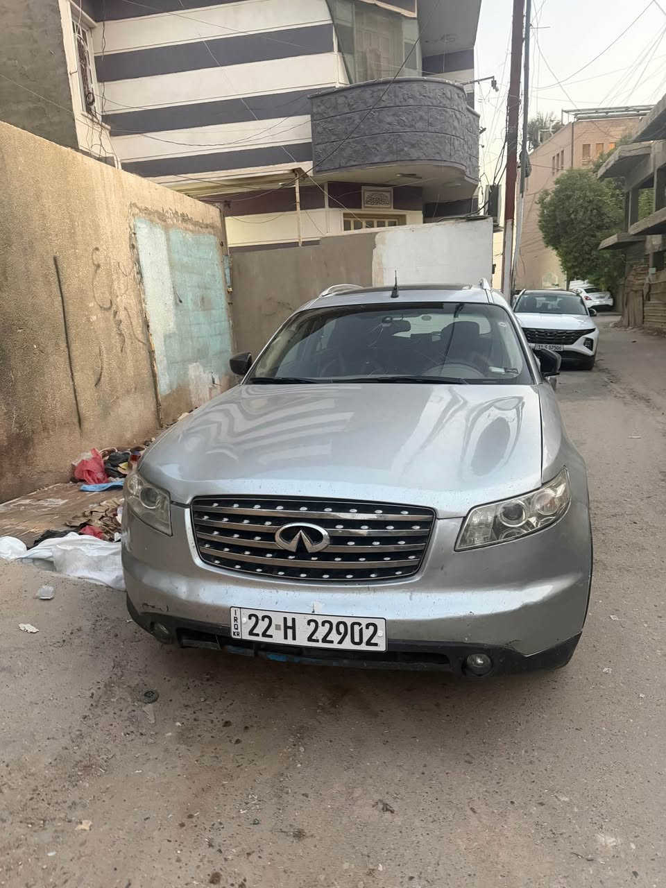 انتفتي fx35 موديل 2006 خليجية مصبوغة حزام بيها قطعتين السيارة واحد على واحد عدى البصمة بيها نواقص بسيطة كلش محرك وكير مكفولات تبريد ثلج  قطعتين  السيارة رقم أربيل باسمي سنوية وهزة جديدات 
سعرها 65 ورقة قفل قفل وترهم مرواس
***********
بغداد الكرادة Colombo, Sri Lanka
