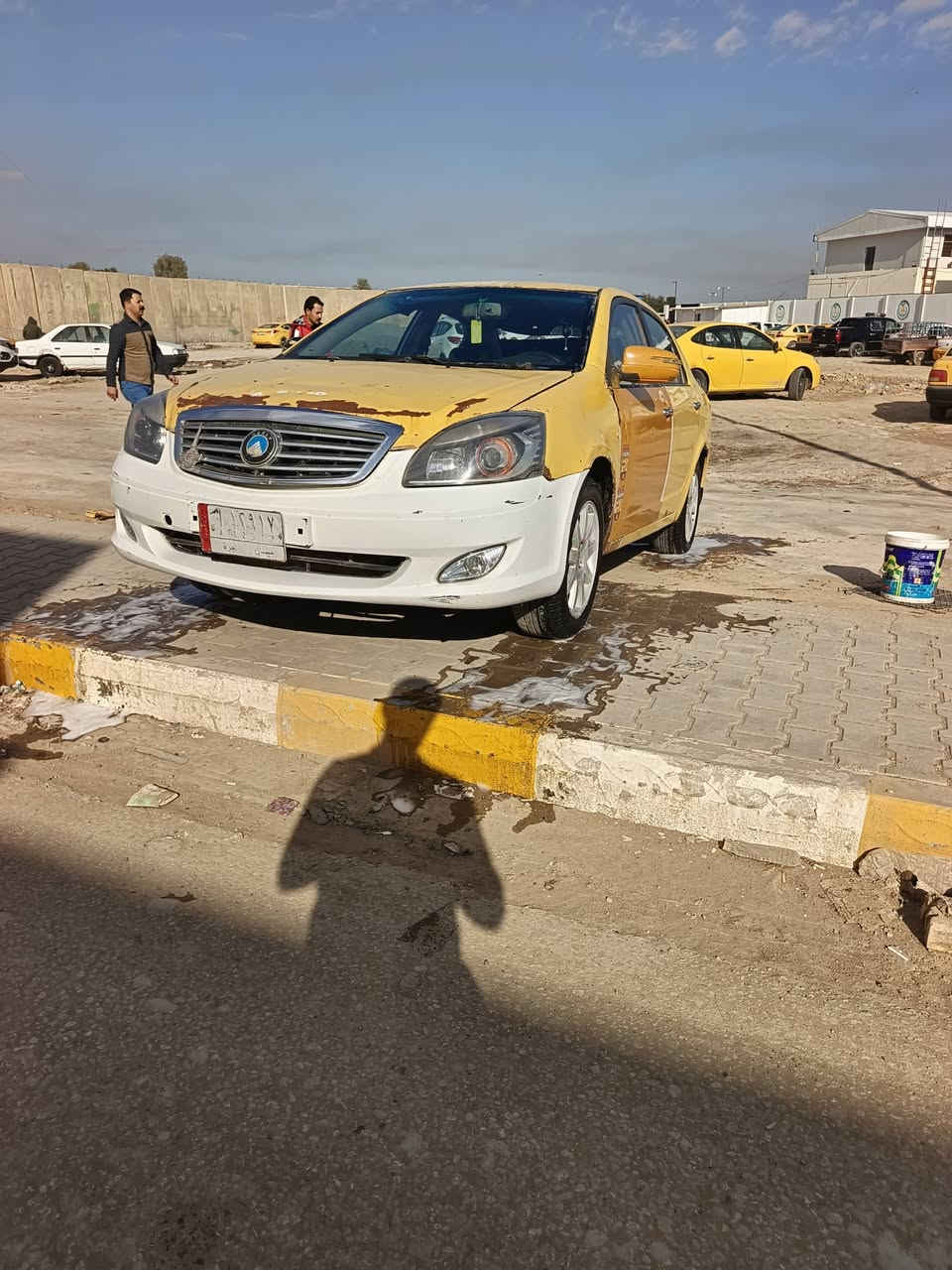 سلام عليكم جيلي موديل 2013 مكينه وكير وحداديه تخم تاير دوشمه جديده لايات جديد زنون سنوا بعدها منتهيه رقم ميسان عدي وكاله بيها وين ميعجبك اداورلك مشروع وطني سياره ترايك وين ماتريد مكان سياره دوانيه سعرها 30وبيها مجال حق الجيه *********** مصفره هيه وغرامه خطها دوانيه عفج
