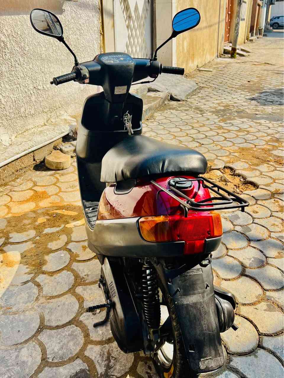 دراجة بطة كلش نظيفة مال حاوية قبل فترة اخذتها برغي ممفتوح بيها تجي تفحص وتاخذ 
*********** كربلاء, العراق
