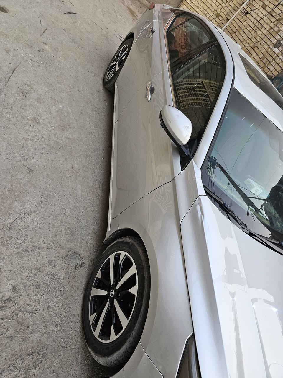 سلام عليكم نيسان لتيما 2019
بلاتنيوم اعلى فئة فول مواصفات رقم سليمانيه 
مكينه مبدله جديد ستندر 2000تيربو 
***********بغداد
