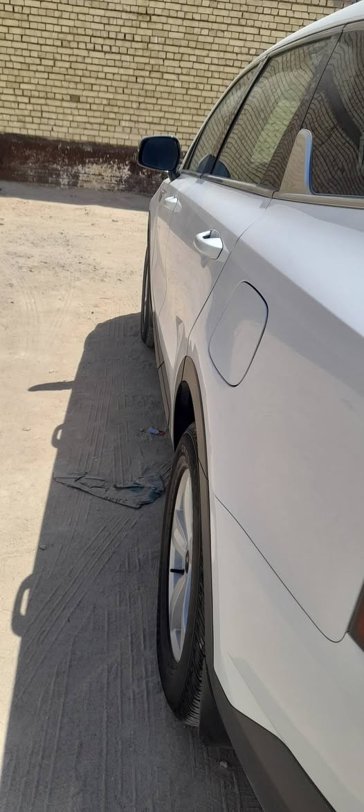 سورنتو امريكي  موديل ٢٠٢١ اربيل مكينه ٢٥٠٠ لون ابيض كلين فقط بارد بسيط كلش ماشيه ٦٠ الف دوشمه جلد جديده وتخم تاير السعر ٢٢٠ مع المجال للاستفسار الاتصال *********** او خاص
