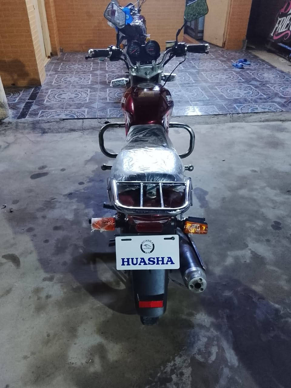 دراجه للبيع السعر 550 بيه مجال جديده كهربائيات كله شغاله موديل 19 ويا منافيس كامل  عنواني الرمادي شارع 60 للاستفسار على رقم ***********
