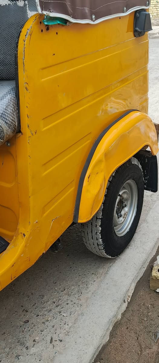 سلام عليكم تكتك 18شهر ل 12رقم وسنويه نكليزي تحويل مباشر رقمهه بغداد مكاني بغداد حي البتول قرب فلكه حي النصر بيهه لغد معمر وراجع مفطور موضح ب صوره ***********
