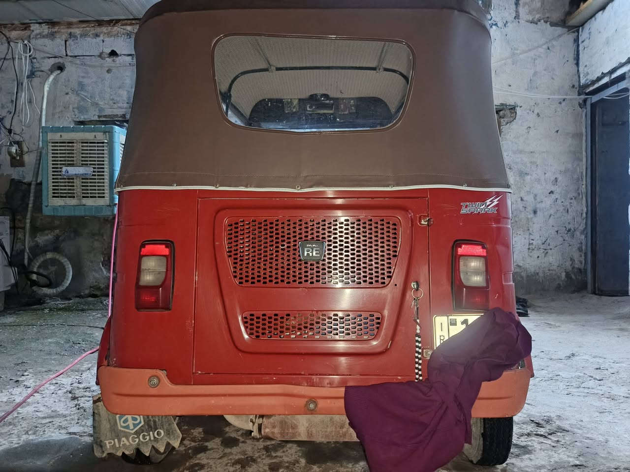 سلام عليكم تكتك 2021مكفواله كشر ومحرك مكفوال من التجفيت أو شرك رقم وسنويه بسمي تحويل ثاني يوم السعر 8وبيه مجال متواجد بس وتساب ***********وتكتك احله من الصوره ولي ميشتري لا يكصر بحلال لعالم

