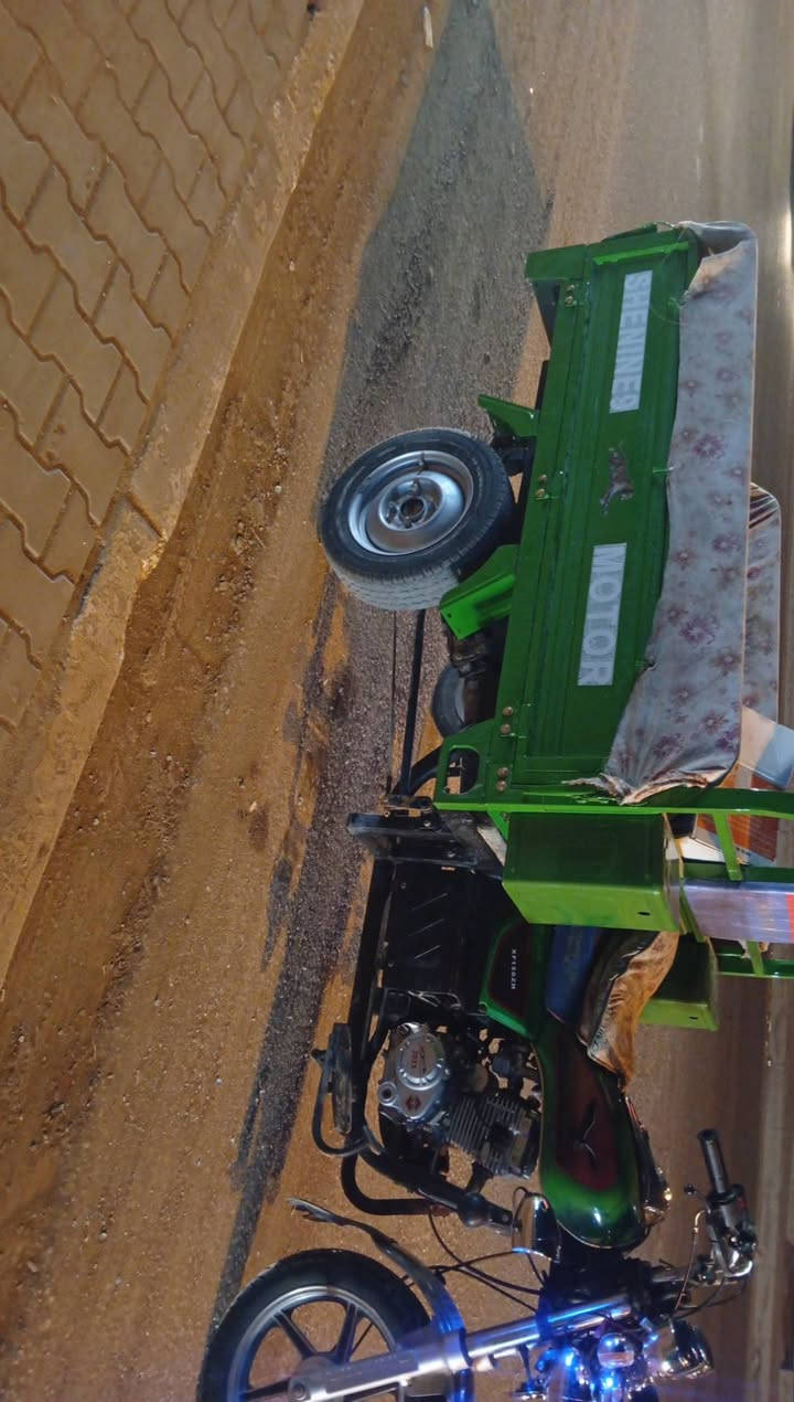 السلام عليكم ستوته موديل 23 للبيع اوراق اصولي مال بلال دراجه زيرو شخط ما مشخوطهن نادر الثانيه مقفوله كفاله عامه ***********
