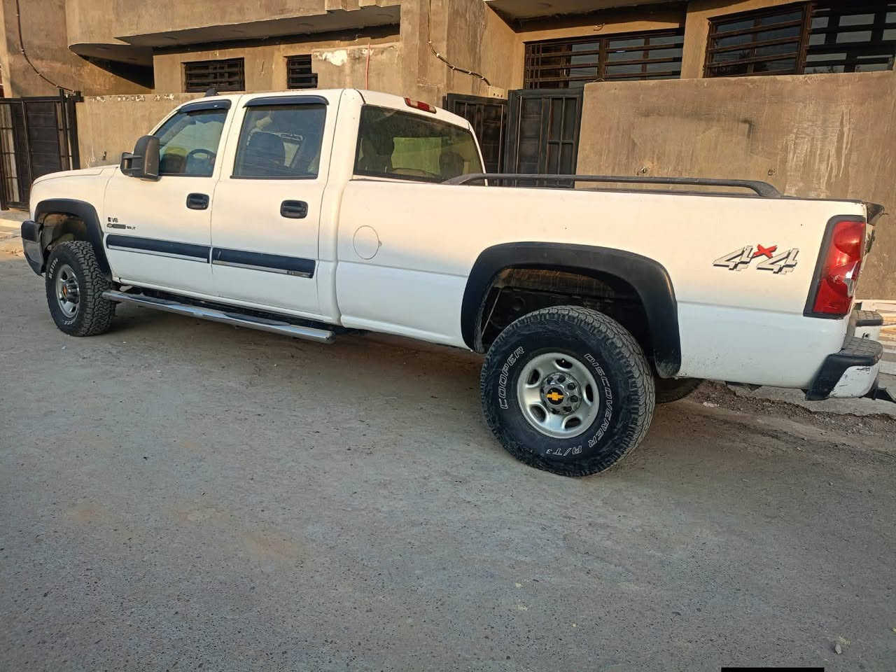 سلفادور للبيع
رقم واسط
موديل ٩٧ بالسنويه
سياره جاهزه 
السعر ٧٥وبيها مجال قليل للشراي
للاستفسار الرقم ***********
العنوان بغداد الحسينية
