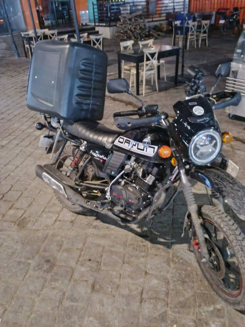 سلام عليكم دايوان جبلي للبيع
لاون اسود صالها شهر من نازله للشارع موديل 2025 رقم اربيل  تحويل ثاني يوم مكفوله كفاله عامه سعرها مليونين 750 وبيها مجال شي قليل مكاني بغداد كماليه 
الاستفسار الاتصال مامتواجد على الفيسبوك 
***********
