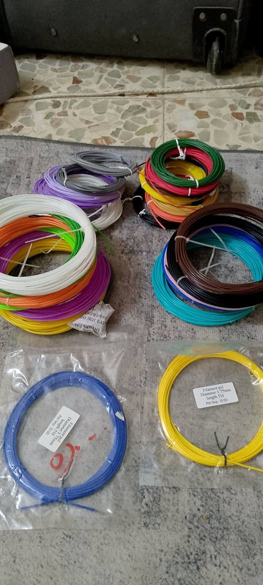 ثلاث طابعات للبيع اثنان جديدات وواحدة اشتريتها مستعملة مع بكرات فلمنت احجام مختلفه عدد ٢٧قطعه السعر ٢٥٠ألف مع التوصيل


**إذا كنت صاحب هذا الإعلان وتريد حذفه لأي سبب، رجاءا أرسل رسالة إلى الدعم الفني**