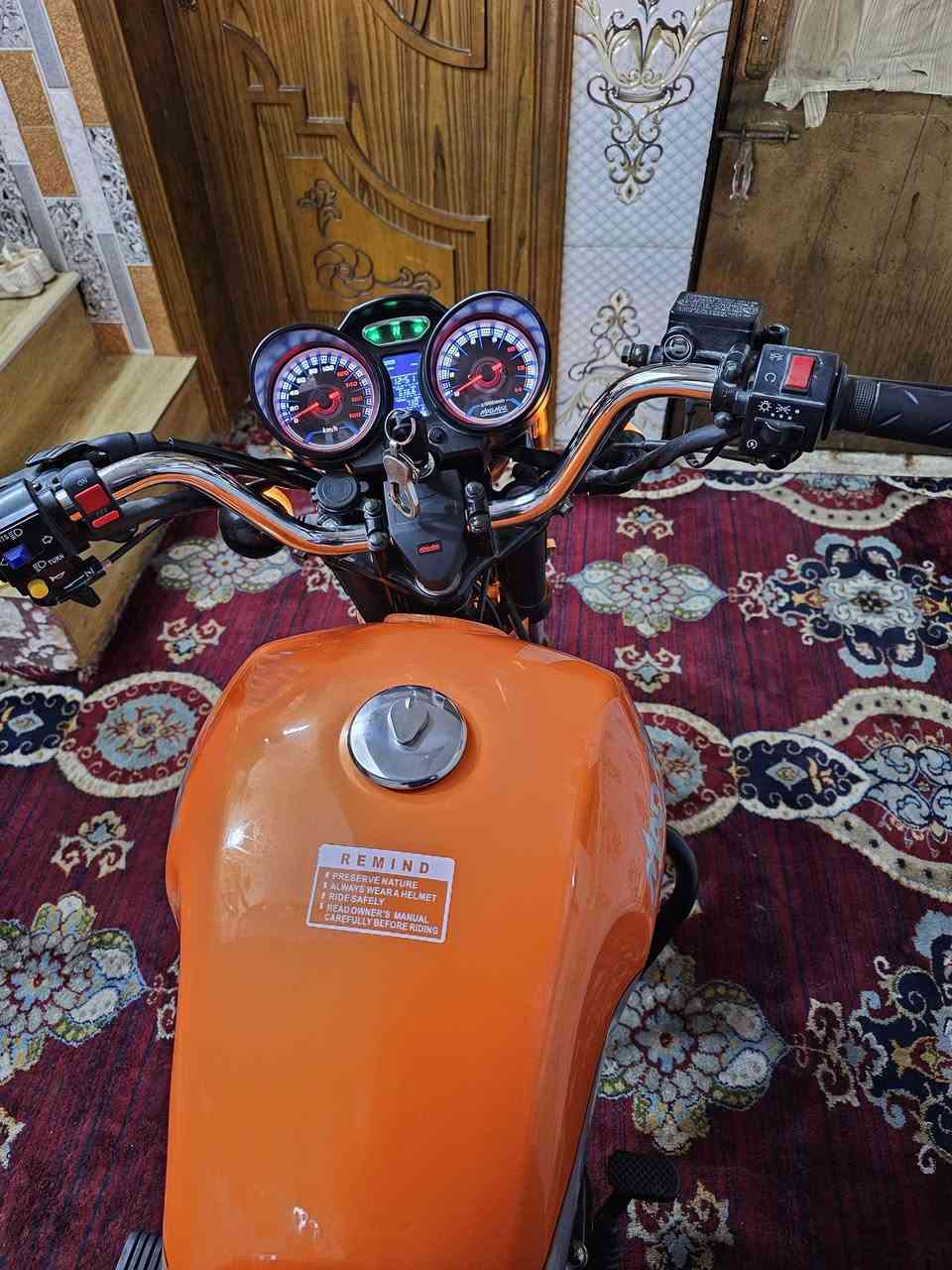 دراجة دايوان نفخ لون مميز برتقالي موديل2027جديدة أوراق سكنر مكاني كربلاء مكينة200 سعر1650وبيه مجال قليل ***********
