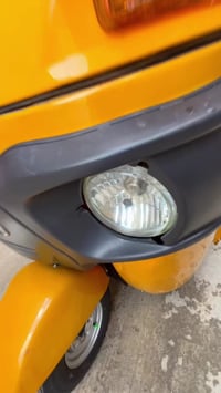 تكتك للبيع موديل 2021 شهر4  كامله الورق  مكان الكماليه رقم الهاتف 0771...