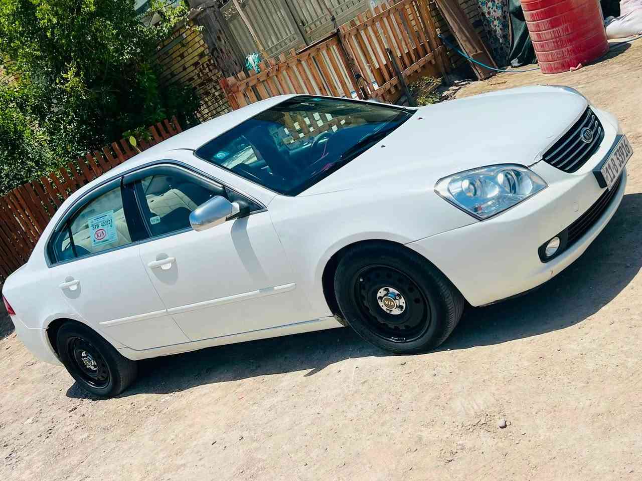 سلام عليكم اوبتيمه للبيع موديل2006سياره بيها فخذه سعر 75وبيها مجال الاستفسار***********
