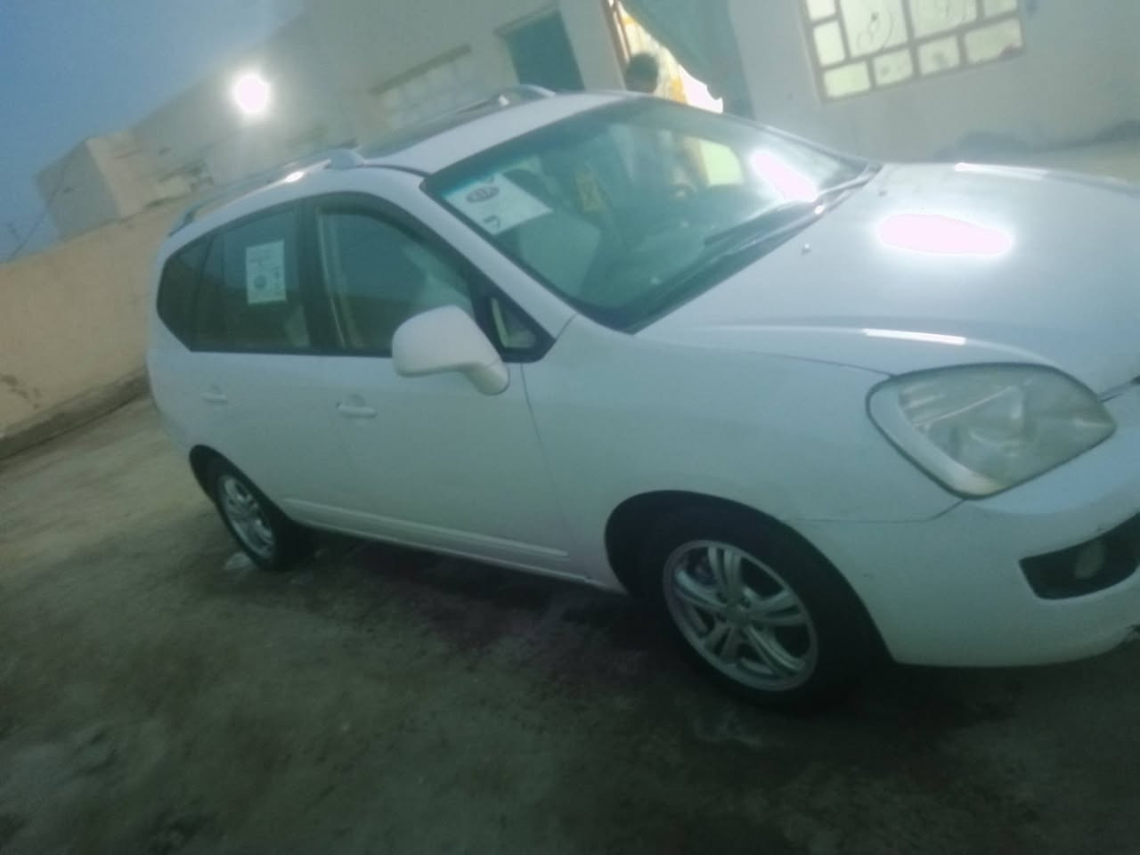 البيع كيه كاندز ٢٠١٠ خليجيه ٧ راكب ٣ قطع تبريد ثلج مكينه ٢٤٠٠ بيه رشه صبغ في اب صفحت السايق كفاله من الضربه القويه السعر ٧٩ بيع مستعجل مكاني طريق كربلا نجف عامود 250 رقم رقم السياره بصره مشروع وطني سنويه جديده رقم الهاتف ***********
