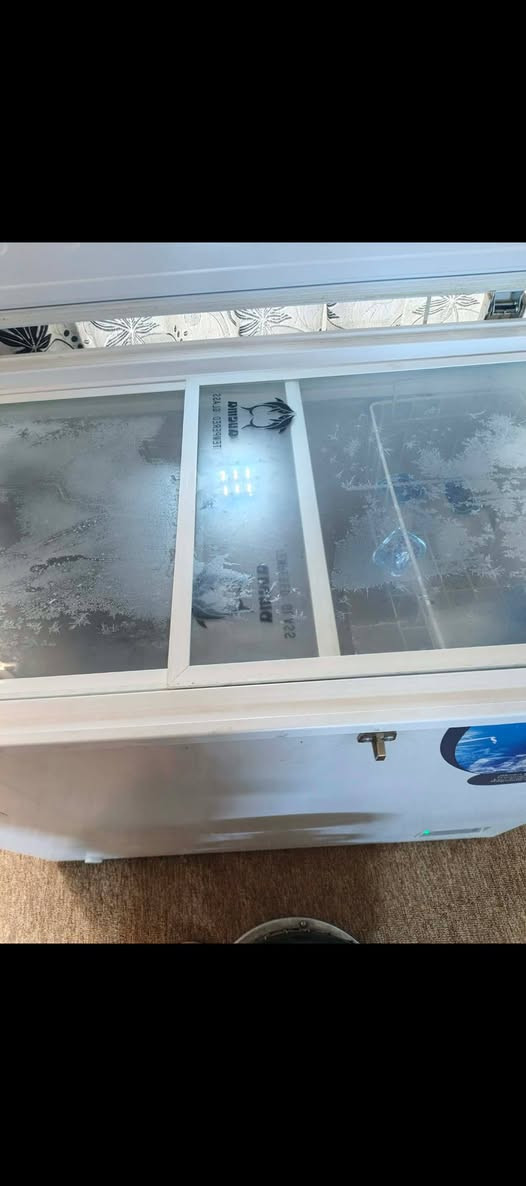 مجمده شغالة جديدة لوك استخدام قليل ١٧٥ ثلاجه شغالة فول ١٧٥ الاسعار بيه مجال


**إذا كنت صاحب هذا الإعلان وتريد حذفه لأي سبب، رجاءا أرسل رسالة إلى الدعم الفني**