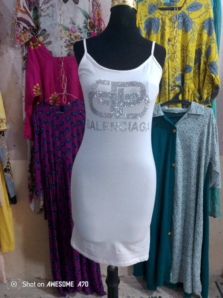 تخفيضات 🏃🏻‍♀️خاصة بمناسبة رمضان المبارك 🌙
عروض مميزة… وجودة تستحقونها🗣️

سعر القطعة ب 2000 و3 قطع ب5000😍👗

✨ أناقة مريحة… بإطلالة أنثوية راقية ✨
تشكيلة مميزة من ملابس طلعة وبيت  بخامات ناعمة وتصاميم أنيقة تناسب البيت والمناسبات.
اختاري راحتكِ وتألقكِ كل يوم. 🌸

عنوان المحل سبع البور منطقة الاربعتالاف مقابيل محلات عصام اهلا وسهلا بالجميع 🫶


**إذا كنت صاحب هذا الإعلان وتريد حذفه لأي سبب، رجاءا أرسل رسالة إلى الدعم الفني**