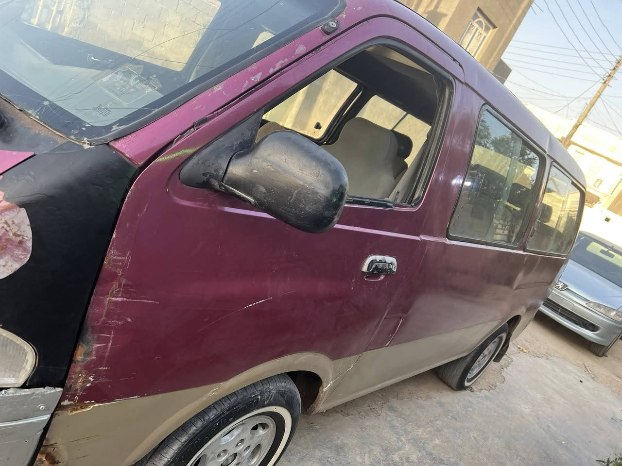كيا بريجو موديل 1996رقم بابل الماني المالك كبل تروح عليه

محرك كير اكسل مكفولات وأخو الجديد 

تخم تاير خط ابيضّ جديد ما صار أسبوع من شاده 

حداديه جديده امامي وخلفي 

شواصي بيها واحد مصلح ويم امير ابن الملا شرط شركه 

السياره برغي مابيها نقص 

السعر 50 وبيها مجال بسيط 

مطلوبه مليون ونص غرمان ينزل من سعرها وصولات عندي 

رقم الهاتف ***********
