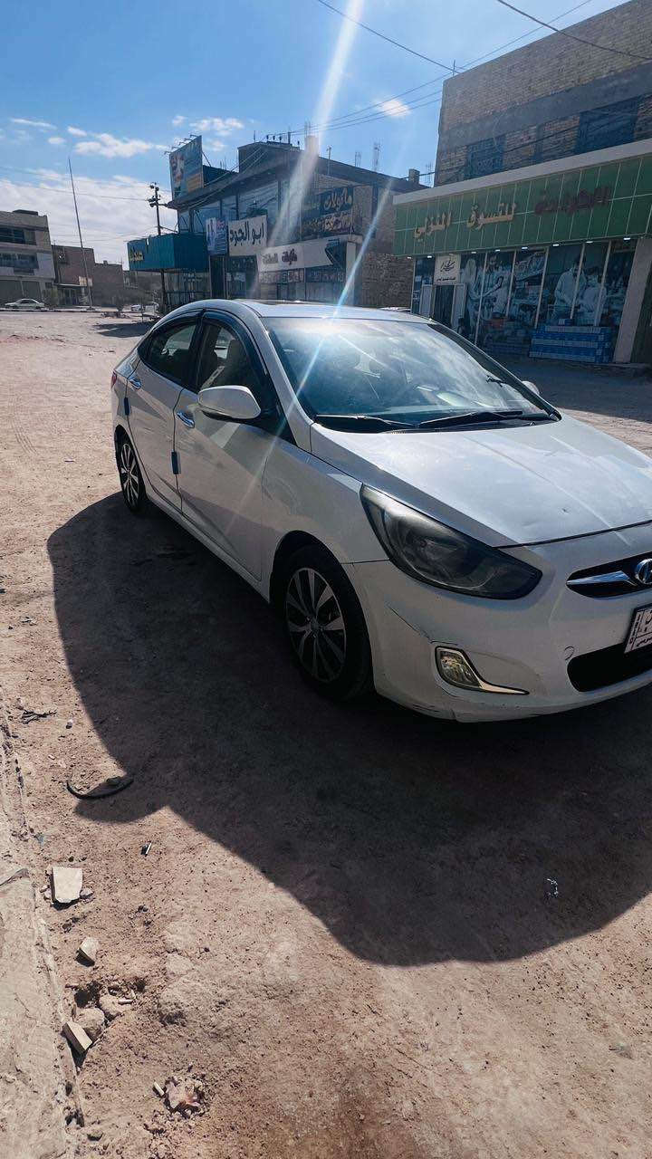 اكسنت موديل 2015 باسمي  محرك 1600 سياره فول مواصفات 
السياره بيه بارد 
السياره جاهزه تبريد تدفئه جديد 
*********** اتصل ع رقم 
السعر 113 النجف, العراق
