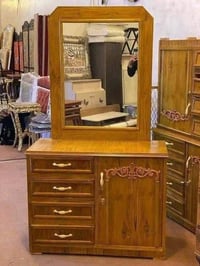 ميز اتواليت • شغل نجارة • توصيل مجاني بغداد