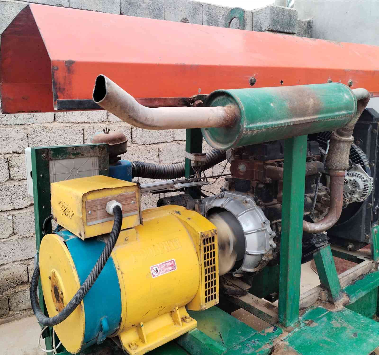 مكلف بالنشر
للبيع محرك كيا 

حجم 2701

منظم فولتيه اوتماتيكي 

رأس توليد  30 kw ملف نحاس 100٪

بطاريه شغاله 
مكان ديالى المقدادية 

صاحب المولد ***********
