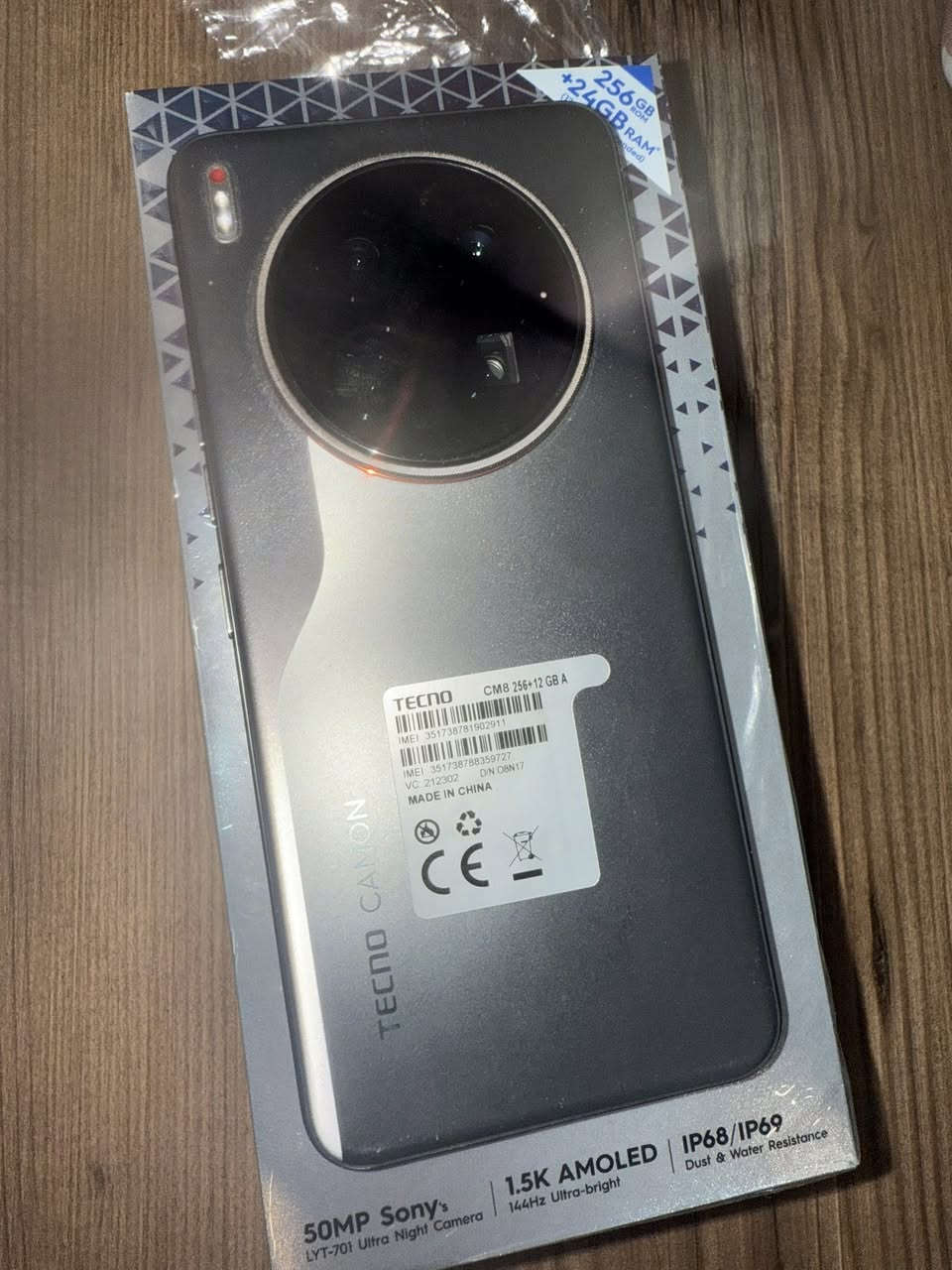 سلام عليكم للبيع تكنو كامون 4 بريمر اخو جديد شاحنته الاصليه وملحقاته كامله استخدام ثانوي بطاريته 99 استخدام شهرين سعر 
400 الف
***********
