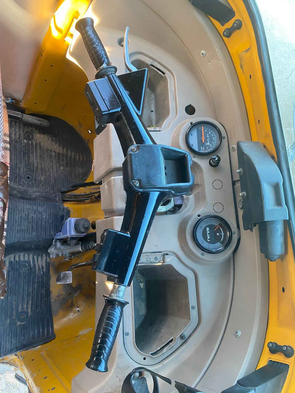 تكتك 2019 مكينه مكفوله
الكشر بيه طخات بسيطه
اوراق سبعه
السعر 4500 مكاني بغداد حي الجهاد
***********
