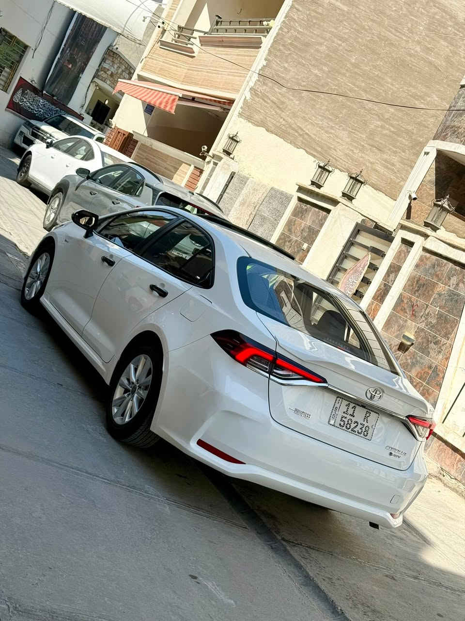 السلام عليكم للبيع
كورلا 2024 هايبرد شكل الخليجي 
ماشيه 21 الف 
مكفولة كفالة عامة وبيها سونار جديد 
رقم بغداد باسمي شخصياً هزة وسنوية ورقم جديد
مكينه 1800 هايبرد شحن ذاتي 
فول مواصفات عدا كشن كهرباء
الاضافات :- 
ضايفها ارضيات 5D رزلاين
وكت اسود بيبان والمثلثة 
سبايدر خلفي
الارضية مغلفها عازل وجلد
عنواني بغداد الاعظمية / سبع ابكار 
السعر 151 وبيها مجال بسيط حك الجية
للتواصل *********** وبي واتساب
