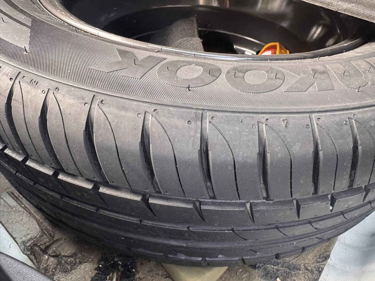 السلام عليكم للبيع كيا سبورتج خليجي موديل 2020 مكفوله كفاله عامه
بانوراما 

تحكم استيرن

منضومة زنون 

بانوراما 

5 ويل كب 

كروس سرعه

تخم تاير جديد 

صدر خلفي امامي جديد

سبير الشركة منازل

السعر 198$ وبي مجال 

مكان السياره بغداد 

للاستفسار ***********
