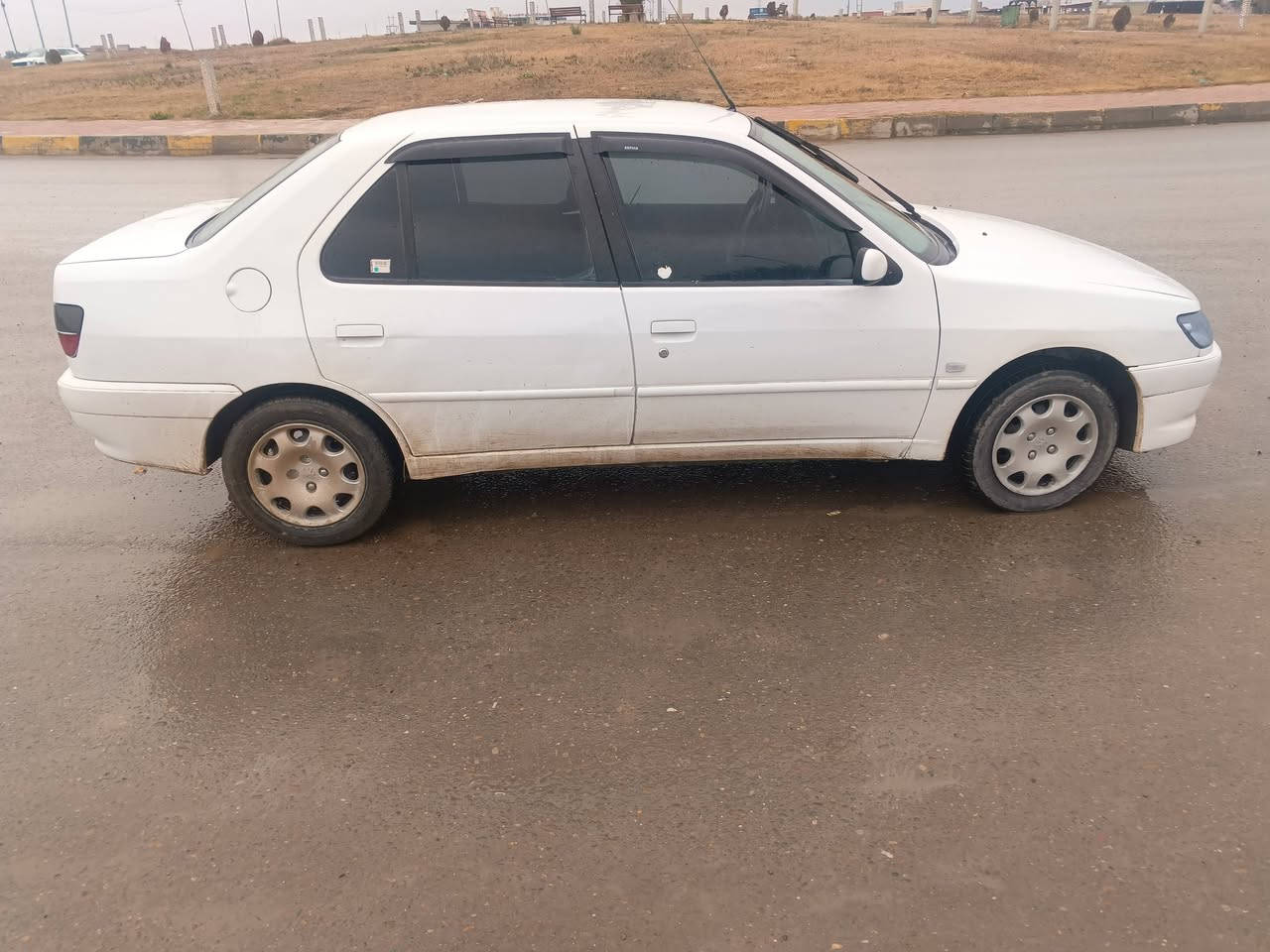 سلام عليكم بيجو للبيع ٣٠٦ رقم بغداد دولي محرك وكير شرط صدر امامي خلفي جديد كهربائيات  بلاديه بدون جطل غرفتهه جديده رونات كلهه شغاله تدفئه شغاله صبغ قطعتين بدون دواخل شرط الاستفسار ‏‪***********‬‏ مكان السياره صلاح الدين قضاء العلم
