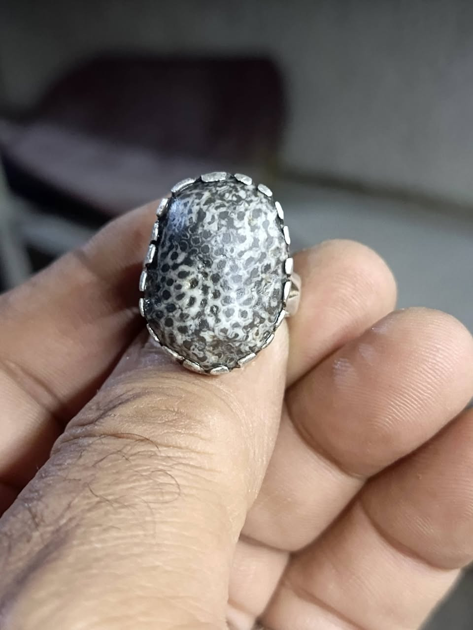 خاتم حجر الفعى او جلد الحيه الاصلي قديم جدا يوجد توصيل


**إذا كنت صاحب هذا الإعلان وتريد حذفه لأي سبب، رجاءا أرسل رسالة إلى الدعم الفني**
