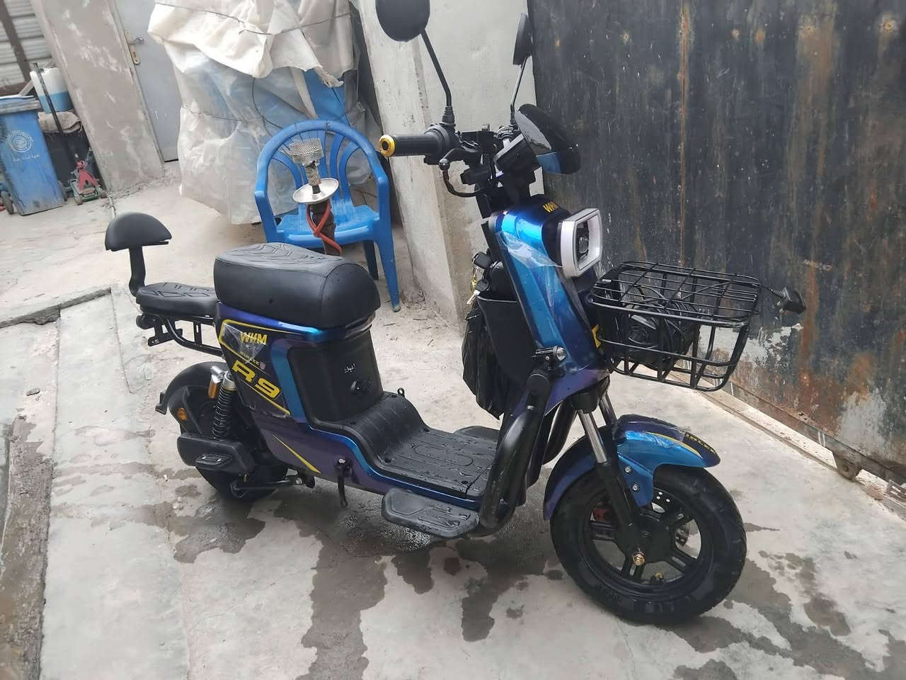 دراجه شحن استعمال قليل مشحونه خمس مرات مكان الزعفرانيه السعر 500 الاتصال***********
