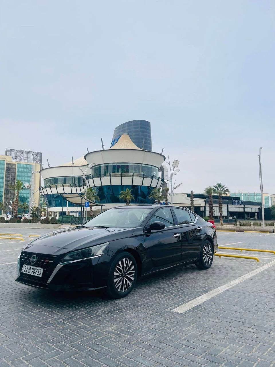 بەناوی خودایی گەورەو میهرەبان نیسان ئلتیما مۆدیل 2023بەنسبەت بۆیاخ 4 پارجەیی بۆیاخە بی ژۆری وەکو مواسەفات (sv) فولە بەس سلایت نیە سە عری ١٤٢ کە میک  مەجال بۆ زانیاری زیاتر پەیوەندی بەم ژمارەیە بکەن ***********واسئپ أربيل, العراق
