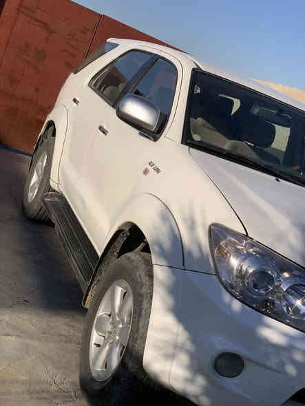 فورجنر للبيع 2011 رقم سليمانية ،فورويل . مكفوله مابيها قطرة صبغ فقط بارد قليل .. مكينة تبديل كازكيت فقط . 
السعر 160 ورقة .
***********
***********
