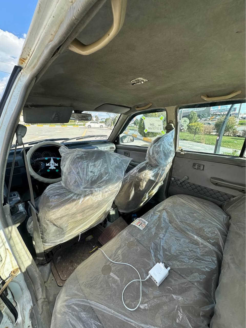 سایپا پڕاید مۆدێل 2010 بۆ فرۆشتن  
بە شەرتی حاسیبە و ئەوەلیات 
مەکینەی بێکێشەیە پاوەرە 
تەبرید ساردو گەرمی بێ کێشەیە 
٢ جام کارەبایە بەنزین زۆر کەم ئەخوات بە هەڵمەتە 
سەیارەکە یەک  نە دەعم لە لی دراوی هیجی نیە 
سعری ٢٠ گلا
لە سلیمانیمم لە راپەرین
***********
*********** السليمانية, العراق
