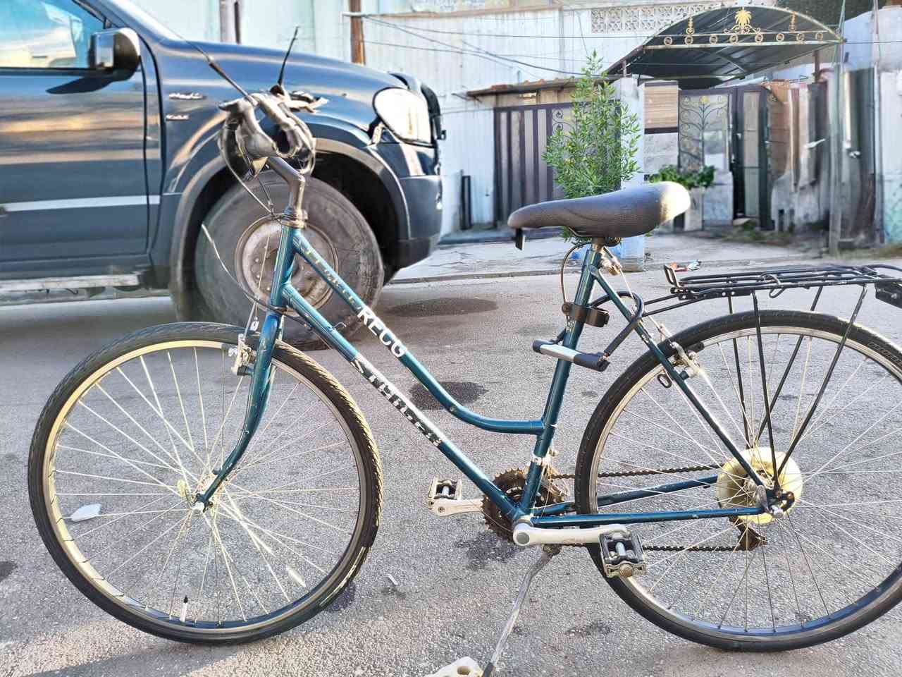 السلام عليكم ورحمة الله بايسكل للبيع ياباني 700X مال باله جديد بل لايلون الجاملغات موجوده بايسكل نضيف 99% السعر 100 الف وبي مجاب المكان حي العامل للاستفسار  ***********
موجود واتساب
