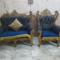 تخم ملكي ١٠ مقاعد  نضيف جدا  س ٢٥٠ بي مجال. مكان البياع شرطة سويب 0781...