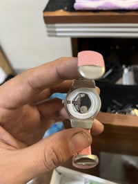 ساعات نسائي • ٢١ قطعة • مكاين ياباني اصلي