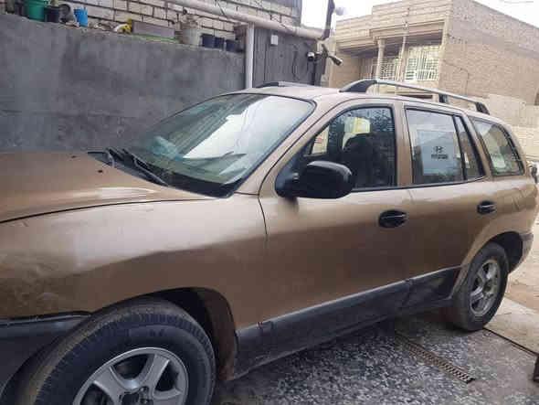 للبيع سنتافي ٢٠٠١ محرك جديد تايرات جدد سنوية  بسمي مكان بغداد خلف مرور الرستمية سعر ٥٧ ***********
