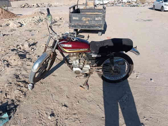 السلام عليكم دراجه 5كير للبيع تجفيت جديد شغاله شلعه فولل كلك ابيع كوم حديد  بيه بليته ورقم شاصي ومكفوله من السرقه ابيعك من باب بيتي السعر 190 وبيه مجال مكاني كربلاء حي الحر خلف البانزين خانه مال القادسيه ***********
