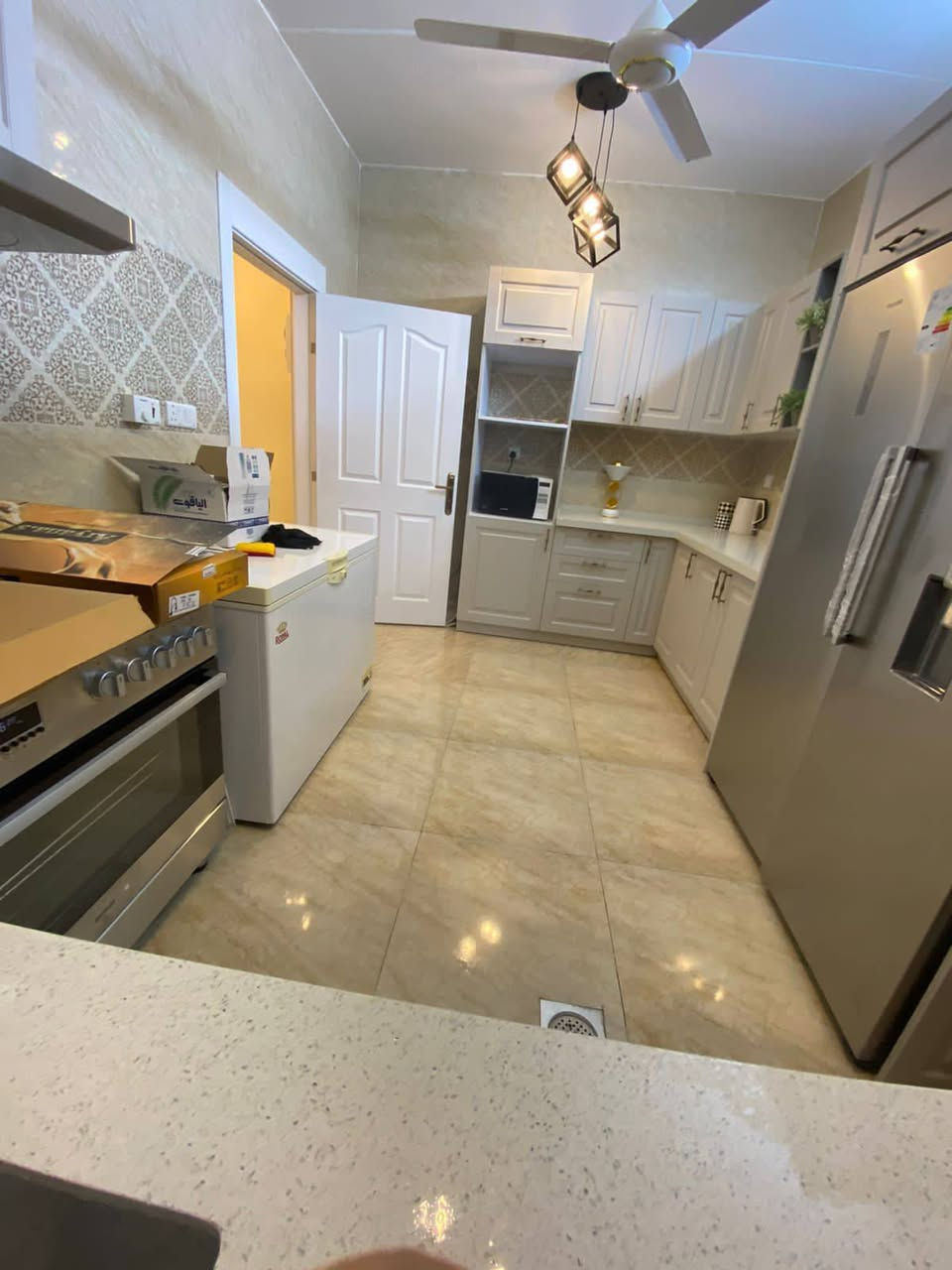 دار للبيع قرية
الغدير الثانية
النجف الأشرف 
150متر طابقين
*غرفتين 
*أستقبال 
*مطبخ 
*صحيات 
*كراج 
*حديقة 
نظيف جداً
سند حر يباع نقداً🔑
مرحلة أولى B26
وجه كوفه 
قريب جداً من شارع المجمعات 
السعر مناسب..
للإستفسار👇
الأتصال واتساب 
***********
عنوان المكتب النداء شارع المجمعات مجمع بيتي السكني الأول 
مقابل
#الأميرات الثانية او مطعم وكافيه #الشيف #محمد #صلاح
(مكتب سما بلادي)
