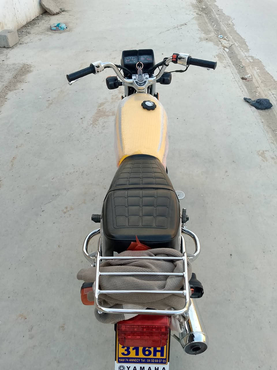 السلام عليكم دراجه للبيع موديل 2027 اوراق سكنر دراجه كفاله عامه صار لها شهر من طلعن الوكيل كل شي ما عوزها جاهزه من كل شيء وكل شيء ما نبدل بيها كله على وضع الشركه وجديده وانظف من الصوره مكان كوت الشراي يتصل على هذا ***********
