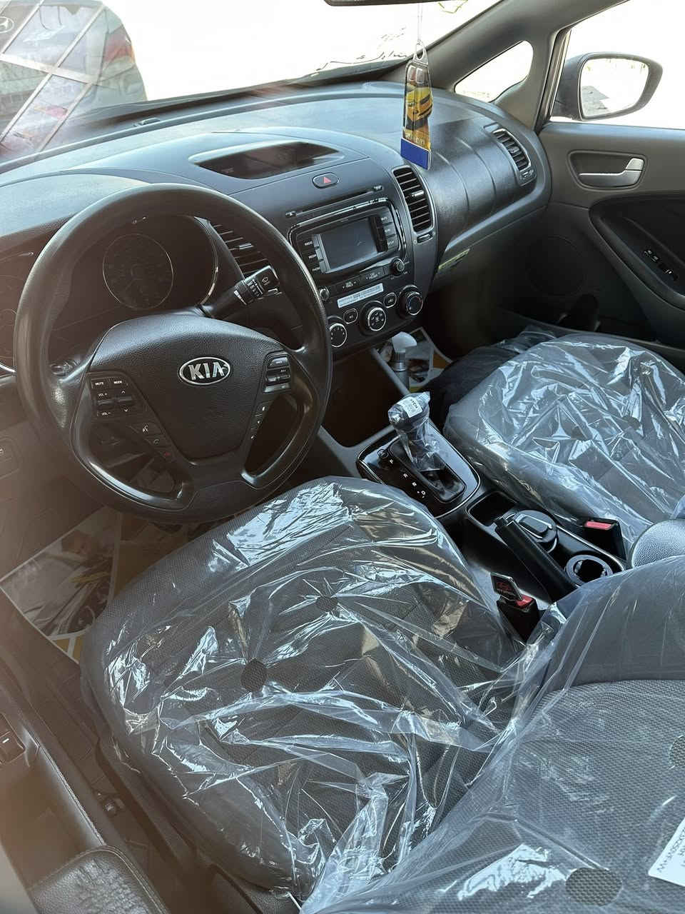 سلام عليكم  2018كيه فورتي وارد أمريكي كفاله عامه حدادا تبريد تايرات لايت زنون شرط ما تصرف عليها ربع جاهزه من كلشي رقم بصره سيارة حره تحويل ثاني يوم عنوان البصره ابو الخصيب سعر 115 هاتف ***********مامفتوح بيها اي شي كلها بلاد محرك 2000 دوش
