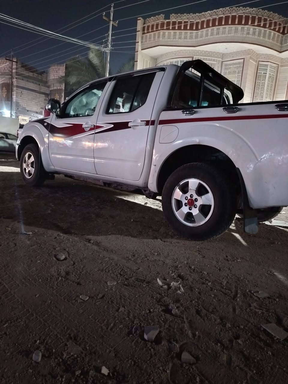 سلام عليكم نيفاره موديل 2011 رقم بصره السنويه 2028 كير عادي محرك ما مجفت بعده جديد سياره نضيفه كلش السعر 90 وبيهه مجال المكان البصره الاستفسار ***********
