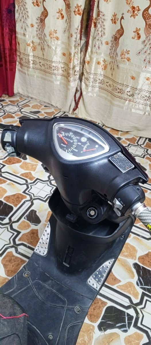 السلام عليكم دراجه ماكس عدله بوشه 49 مفتوحه مره وحده السعر 600 وبيهه مجال ميسان لعماره ***********

