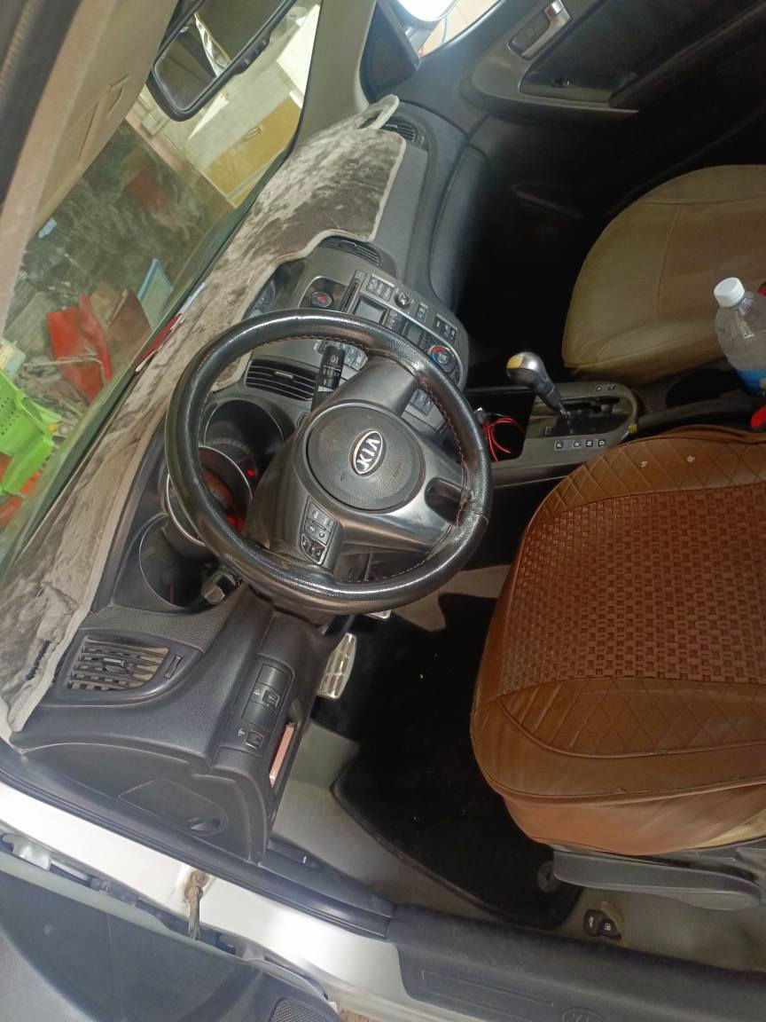 سيراتو2010 خليجي فول فتحه حساس تبريد بيانو داخل جلد بيه  يدلات ستيل وكيل كل 17اربع ويلات دسك ABS مكفوله من الصبغ (عدا صبغ دايرجاملغ خلفي رشه بسيطه ايمن) (وبيه حالوب  بالقماره بالجنطه وقليل بالبنيد )سنويه جديده باسمي صار 20يوم تحويل وهزه تريد تحويل تريد وكاله سعره 105بيه مجال بسيط مكانه حله القاسم *********** حلة, بابل
