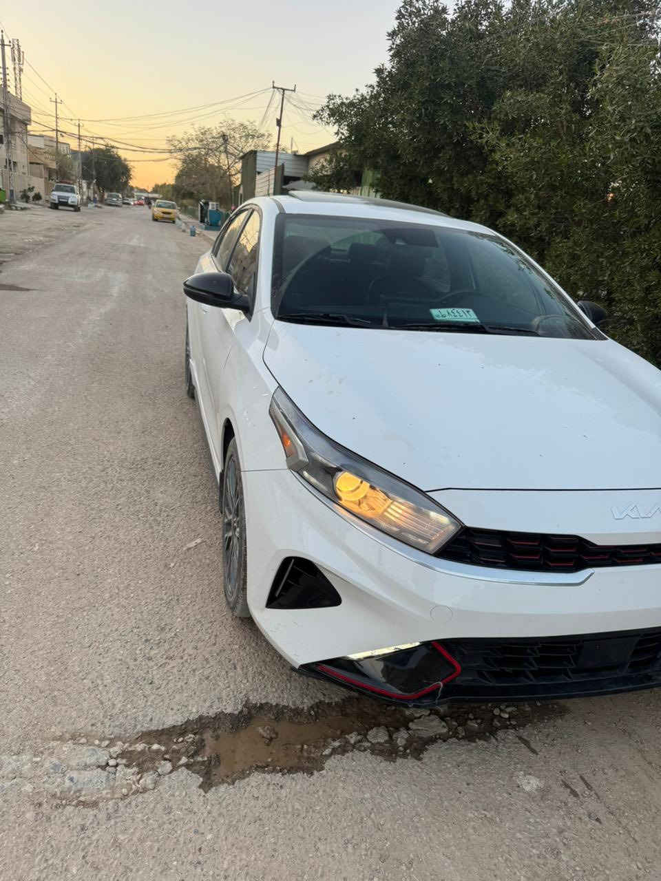 السلام عليكم
فورتي جي تي لاين  بدون رقم 
موديل 2024 

ماشيه : 18 الف 

حادثها : بابين و جاملغ خلفي مصبوغات + جاملغ خلفي جهة السايق بي بارد 
صور الحادث موجودات بالمنشور 

مواصفات : 

بصمة 
شاشة اعطال 
نقطه عمياء 
فتحة ( سلايد ) 
شاشة 
كاميرا 
كشنات جلد ومخمل 
وباقي مواصفات الجي تي لاين 

السعر : 135 ورقه 

للاتصال :  ‬ ‭0773 218 0505‬
