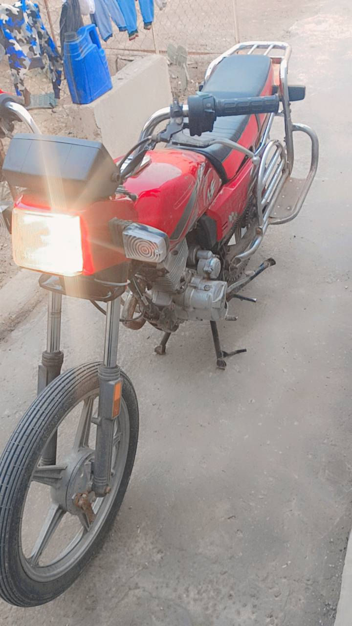 سلام عليكم دراجه لبيع وراق صولي تراجه نضيفه وحلوه سعره 400وبيه مجال مكاني دجيلي   ليريده يجي خاص هاذه رقمي ***********
***********
