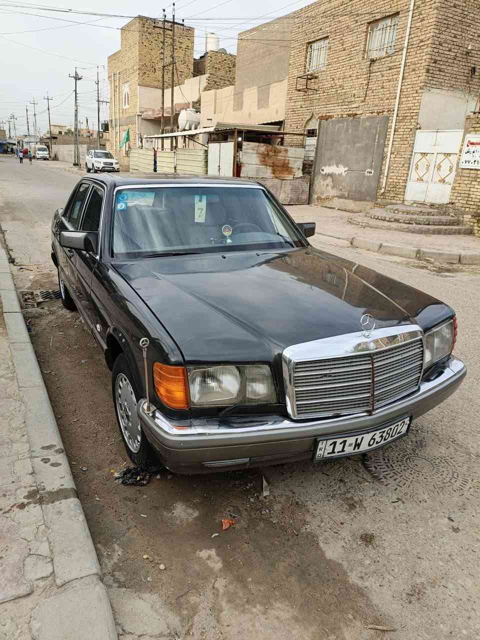 السلام عليكم مارسيدس جامبو رئاسي باب قصير  محور 3000 موديل 1987بسمي رقم بغداد مكفوله من ضربه ولكص مصبوغه لجماليه  مكينه وكير وحداديه جداد جاهزه  تبريد شغال ثلج كشناتهه جلد كهربائيات كلهه شغاله سياره جاهزه ماعوسهه شي سعر 58 وبيعه مجال ( *********** )
