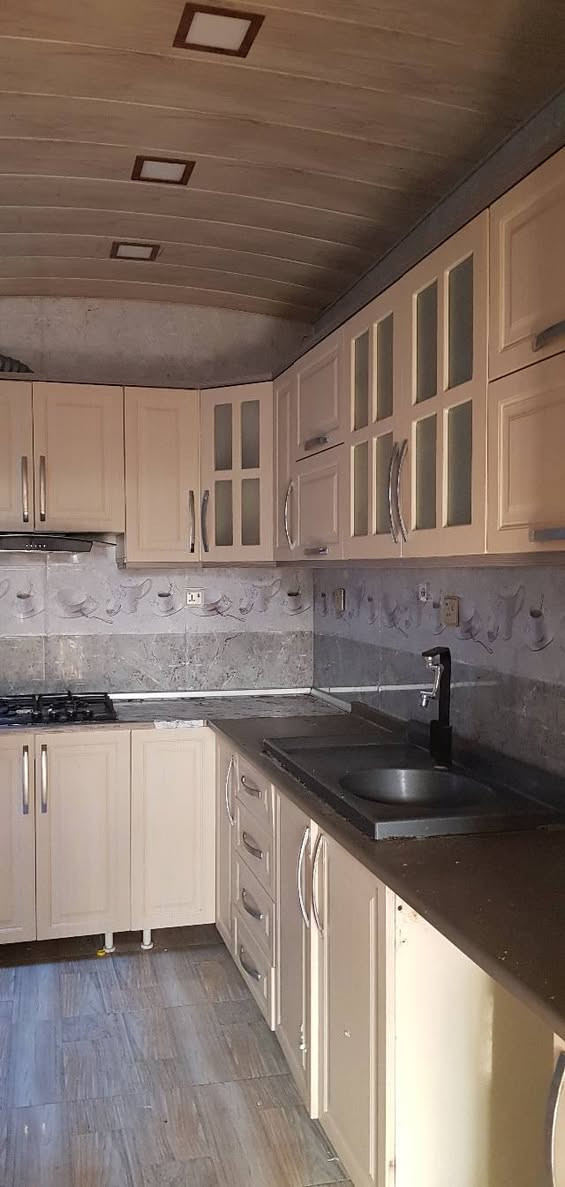 سيتين كونتر بالون بريس تركي قياس ثمانية امتارنضيف جدا الي حاب يراسلني *********** واتس اب سعرة ٧٥٠ الف
