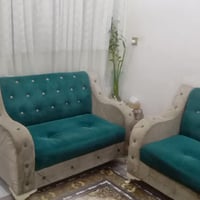 كنب • مستخدم • للبيع